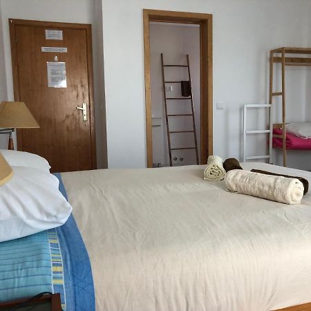 Azores Holidays House -B&B - Suites - Self Check-In Keyboard Понта-Делгада Экстерьер фото