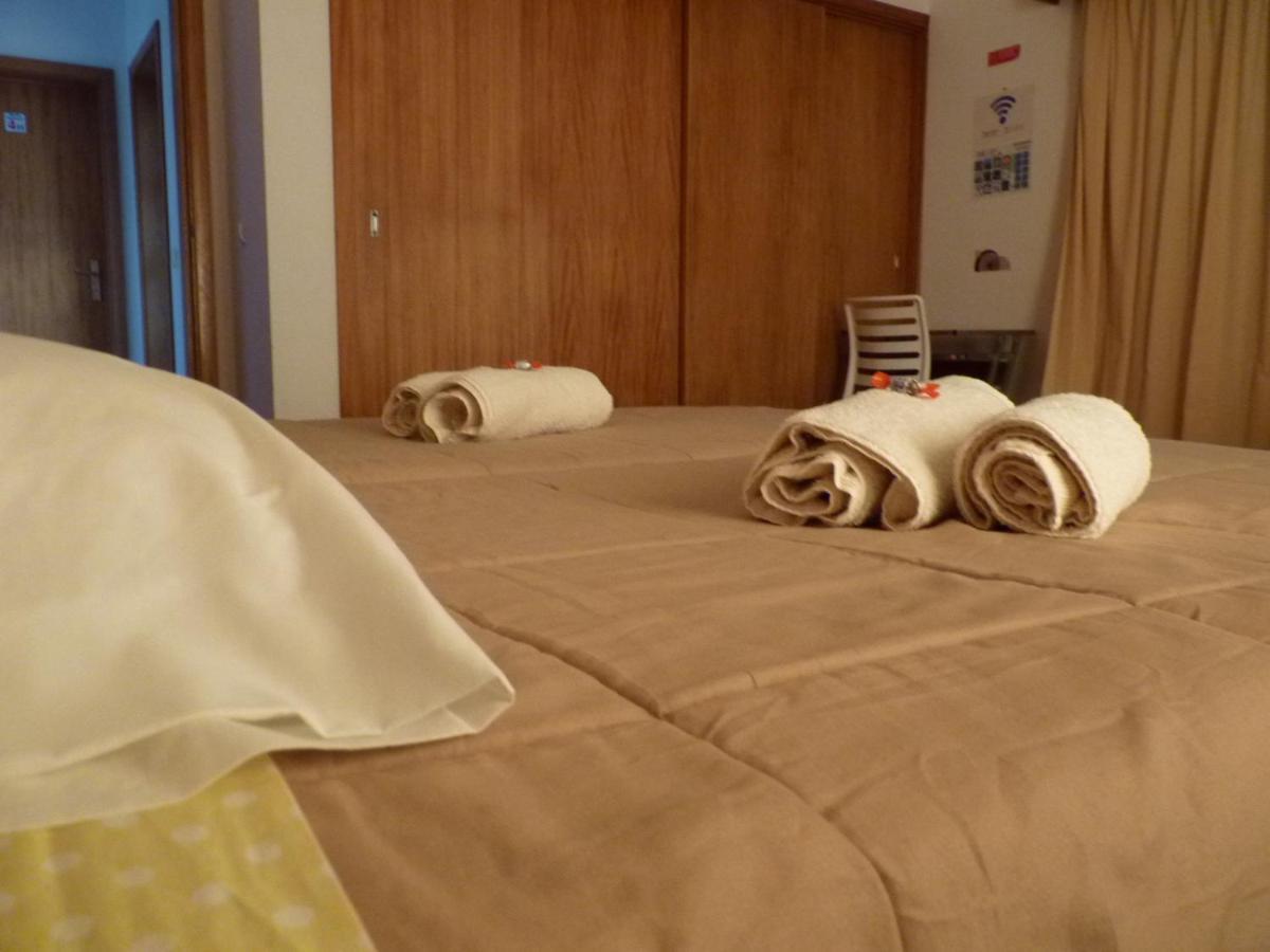 Azores Holidays House -B&B - Suites - Self Check-In Keyboard Понта-Делгада Экстерьер фото